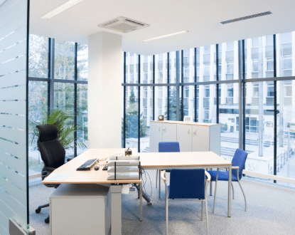 <p style="font-family: 'Poppins', sans-serif; font-weight: 700; font-size:24px;">COMMERCIAL CLEANING SERVICES</p>